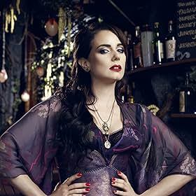 Mia Kirshner