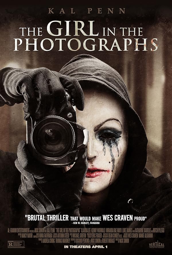 دانلود فیلم The Girl in the Photographs 2015