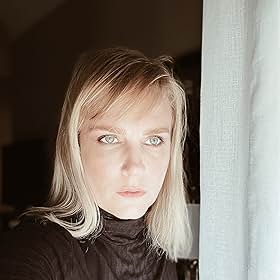 Polly Cole