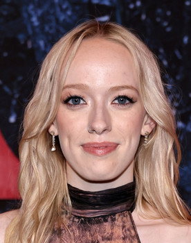 Amybeth McNulty