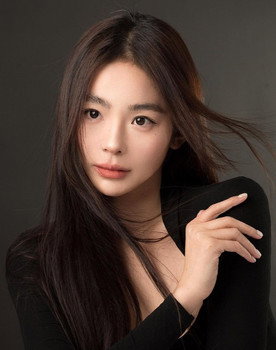 Liu Yaxi